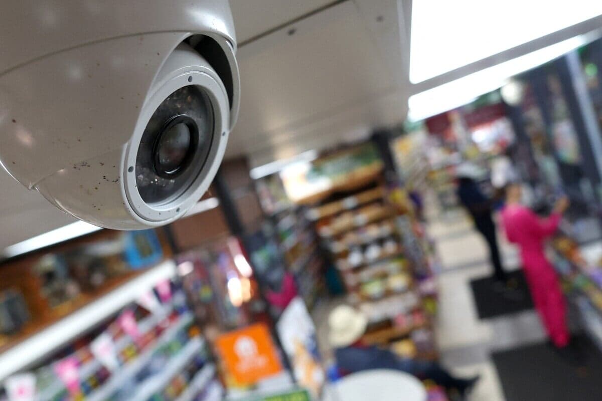 【英国】「犯罪抑止」か「プライバシー侵害」か…英警察、リアルタイム顔認識カメラ技術で取り締まり強化へ