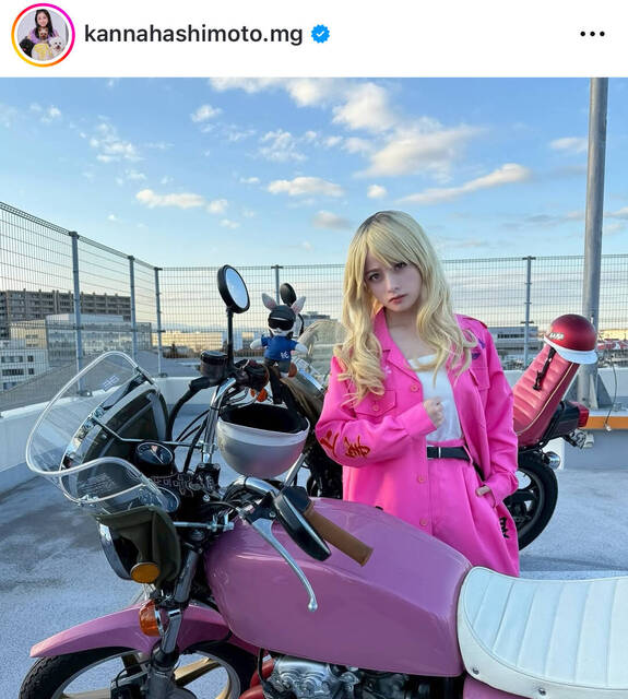 橋本環奈の特攻服姿！「金髪も似合うなんて…」「ばりかわええやん！」「ビジュ強すぎる」