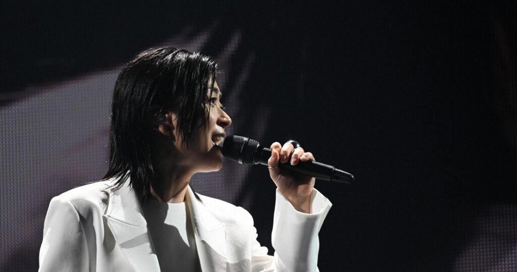 宇多田ヒカル「みなさんYahooニュースのデマに気をつけてください！」