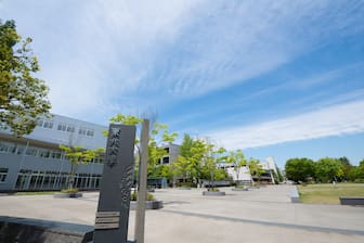 【独自】東北大、外国人留学生の学費を1・7倍に引き上げへ　日本の学生と「差別化」