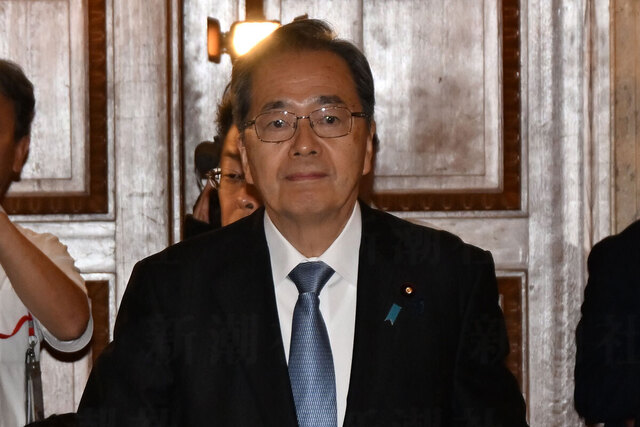 「独裁」発言で高市政権を痛烈批判も1日でトーンダウン 公明党斉藤代表の「ほろ苦」野党デビュー