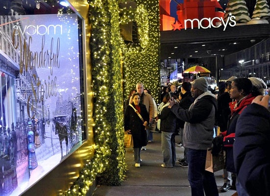 アメリカの年末商戦本格化、売上高初の1兆ドル超予測…中間層は節約志向強まる