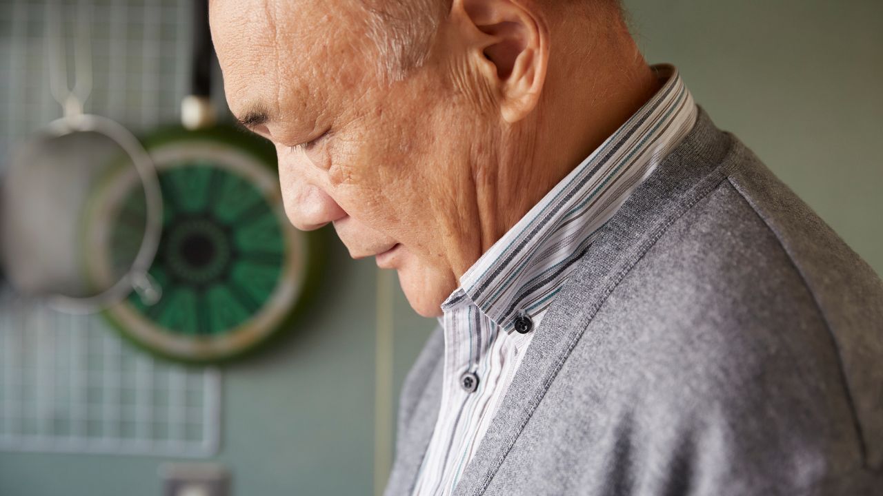 10円のもやしで腹を満たすことばかり考えている?「年金月16万円」都内72歳男性が直面する老後安泰の崩壊、物価高に潰される残酷な現実「50年働いた結果がこれか」