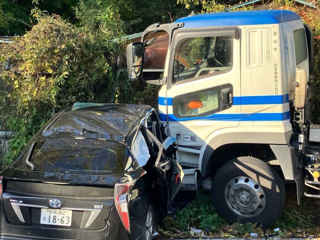 【宮城】10代5人乗る車側の信号赤点滅か　タンクローリーと衝突で16歳女性重体　タンクローリー運転の40代女性にけがなし　大崎市