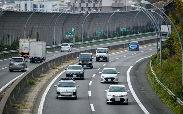 【車齢】クルマも長寿に、平均10歳迫る　新車頼みの経済政策も曲がり角