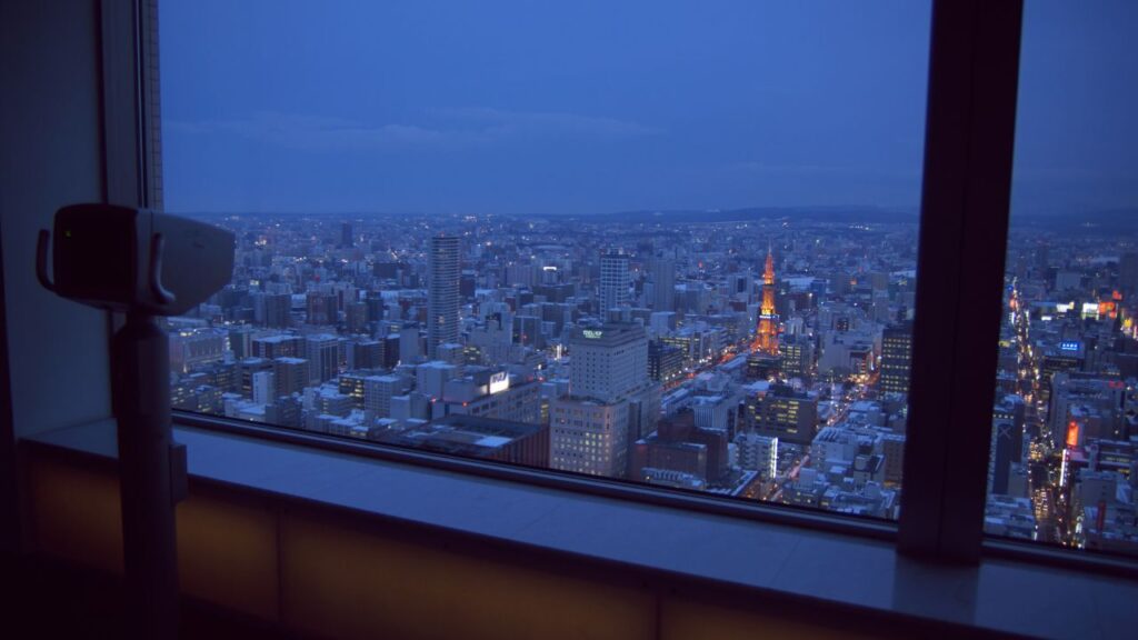 「結婚しておけばよかった」月収100万円・53歳独身男性、タワマンから東京の喧騒を見下ろす最高の自由を手にしたはずが…悟った深い後悔