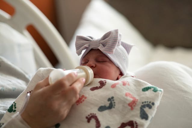 赤ちゃん全員に1000ドル　米国のトランプ口座、ウォール街はや食指 　(日経)