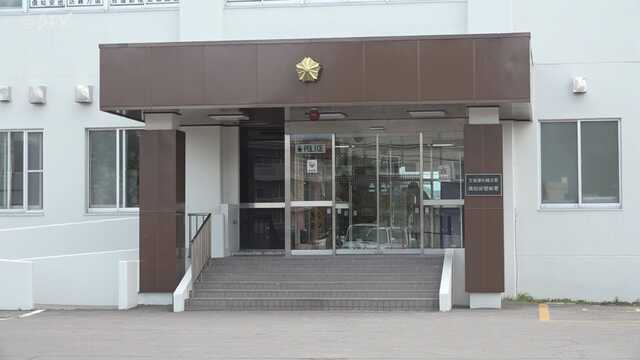 中国語しか話せない男性から「崖から落ちた」と110番通報　コース外でスノボをやり遭難　北海道