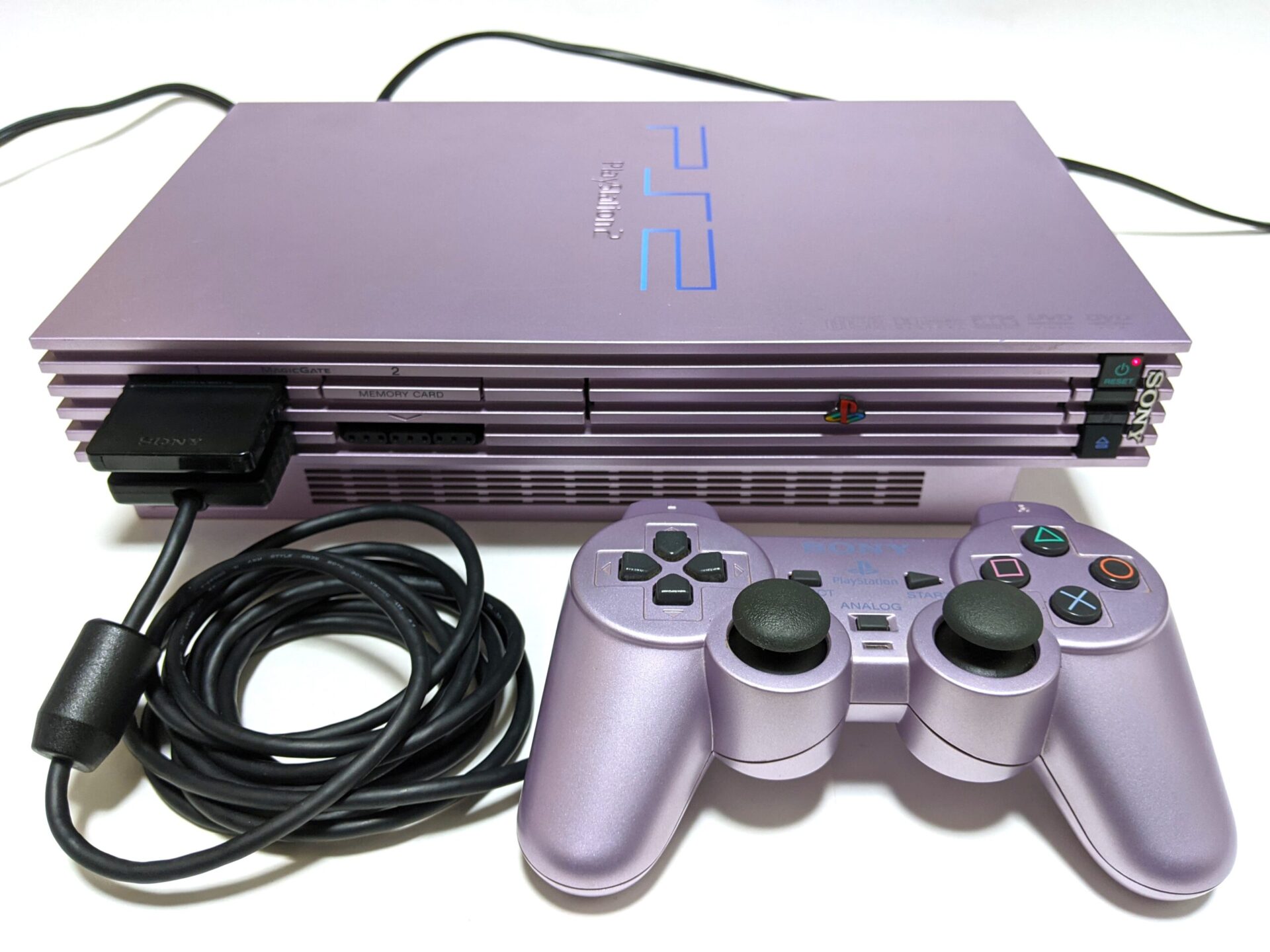 【日本のソフトパワーが異次元すぎる】販売台数で、世界最高ゲーム機が「PS2」と判明！！