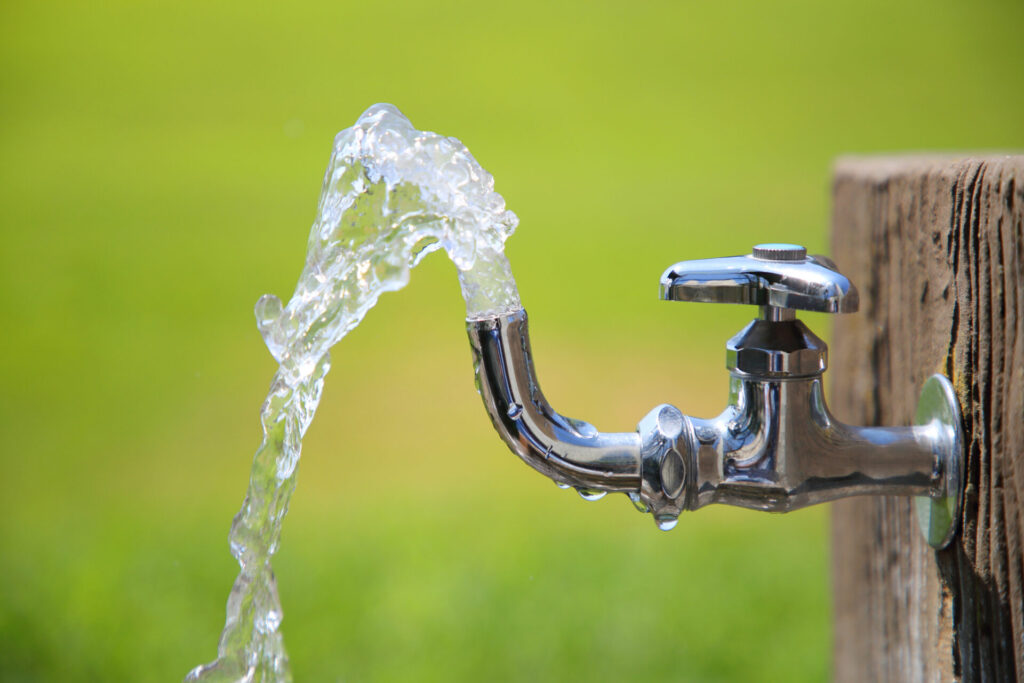 水道料金、来年から3倍、老朽化した下水道を修繕するため