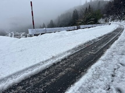 【山形】ハンターの銃が発射…男性の左胸に当たり死亡か　13日に道路で血を流し倒れているのが見つかる