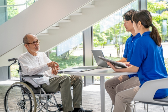 介護ケアプラン一部有料化へ　住宅型老人ホーム対象