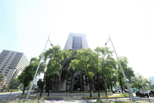 【陸上】家事代行先のカードで150万円窃盗か　元陸上選手「金はホストに」 所属する陸上部は昨年末に退部