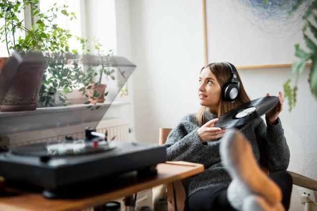 【音楽】音楽が最も強く心に響く時期は性別で異なる　男性は16歳頃、女性は19歳頃　最新研究結果