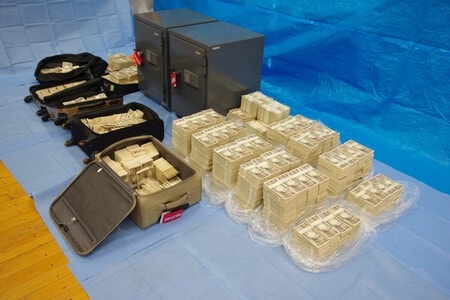 ビル一室から16億円押収　ヤミ金疑い、男2人逮捕―愛知県警