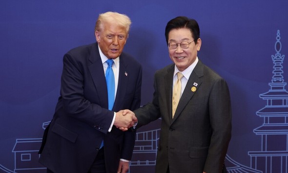 ニューヨーク・タイムズ「原潜で韓国のバランス外交は終わったとの評価」