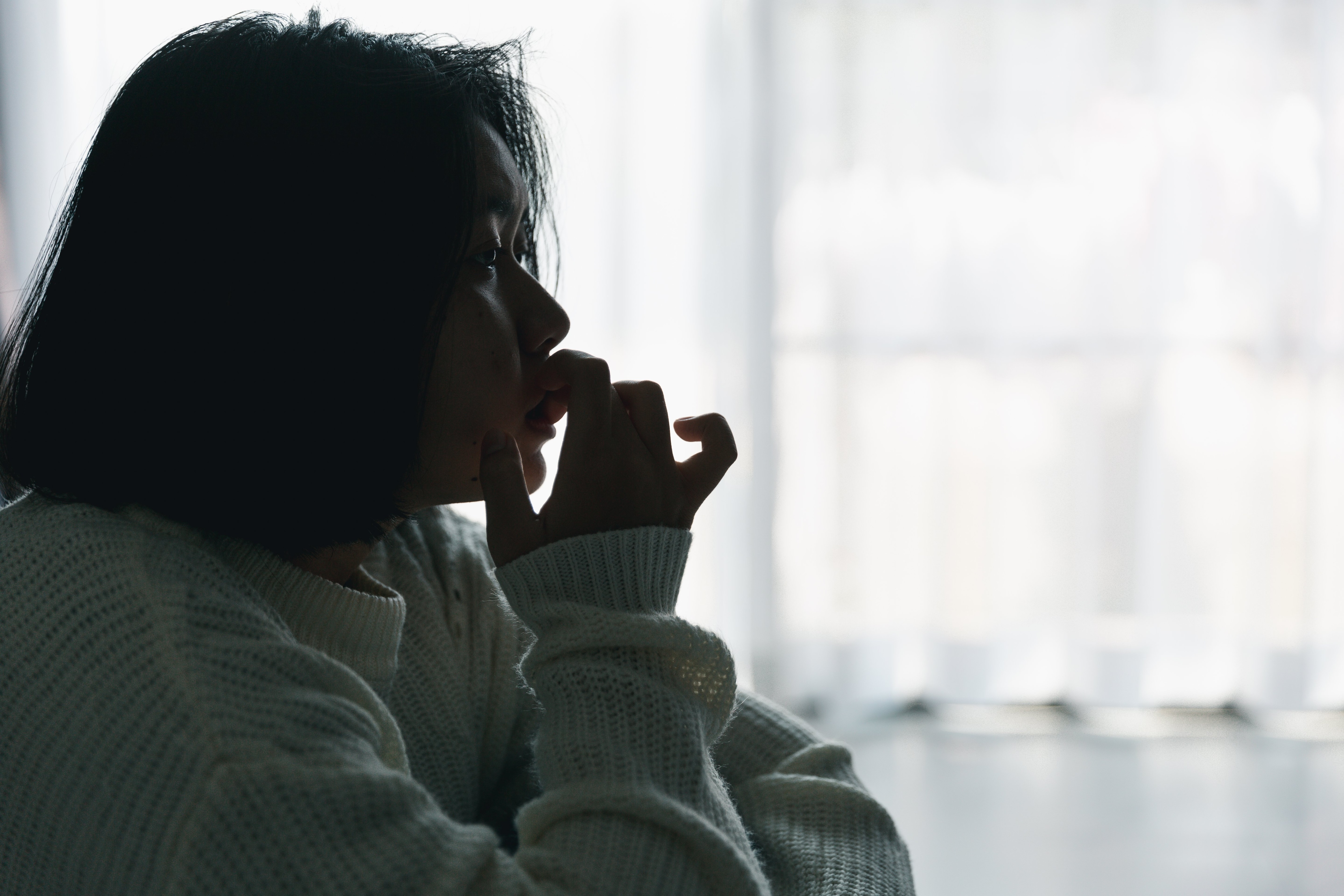 【社会】「ホストに貢ぎたい」と海外で売春する日本人女性　2カ月で2千万円稼ぐケースも「薬漬け」「暴行」の危険と隣り合わせ