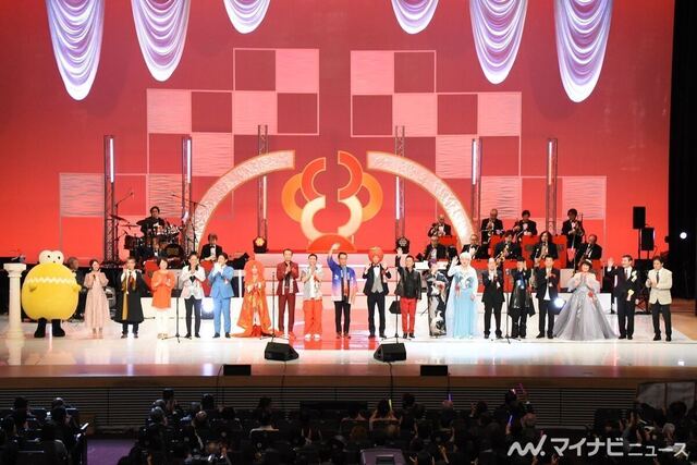 【テレビ埼玉】“埼玉の奇祭” 桶川市長が2年ぶりの本気扮装で会場沸く 『第34回埼玉政財界人チャリティ歌謡祭』