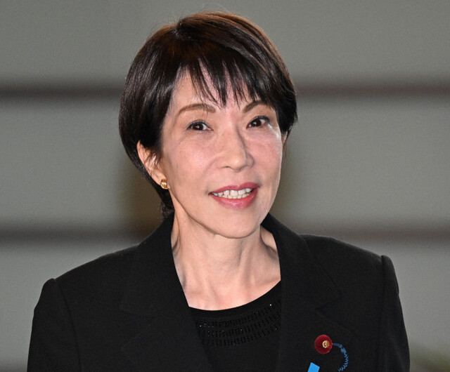 高市首相、衆院解散検討　意向を周辺に伝える　最速で2月8日投開票（毎日）