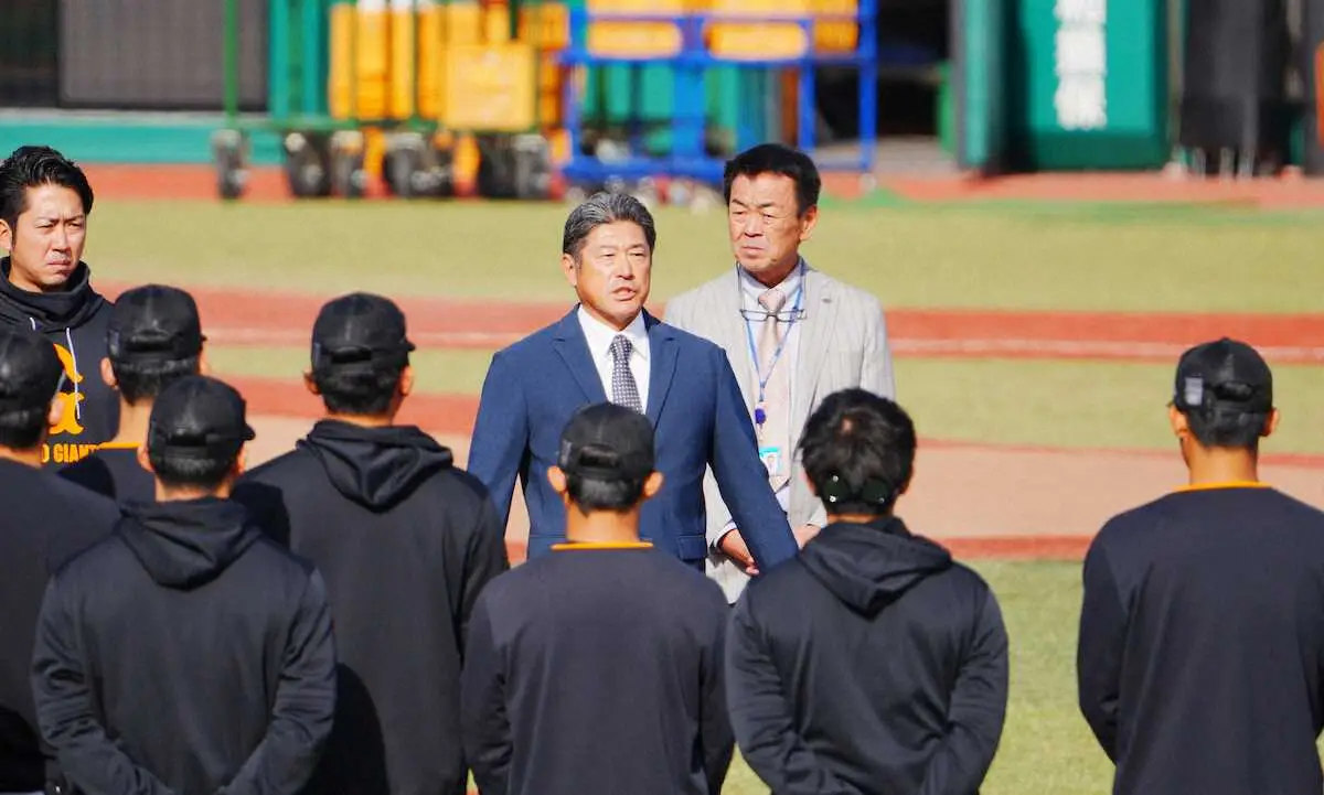 巨人　来季2軍監督に石井琢朗氏が就任　スローガンは「巨人軍だけに“強人軍”」