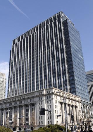 明治安田生命の元職員2億円詐取　顧客に架空の投資を持ちかけ