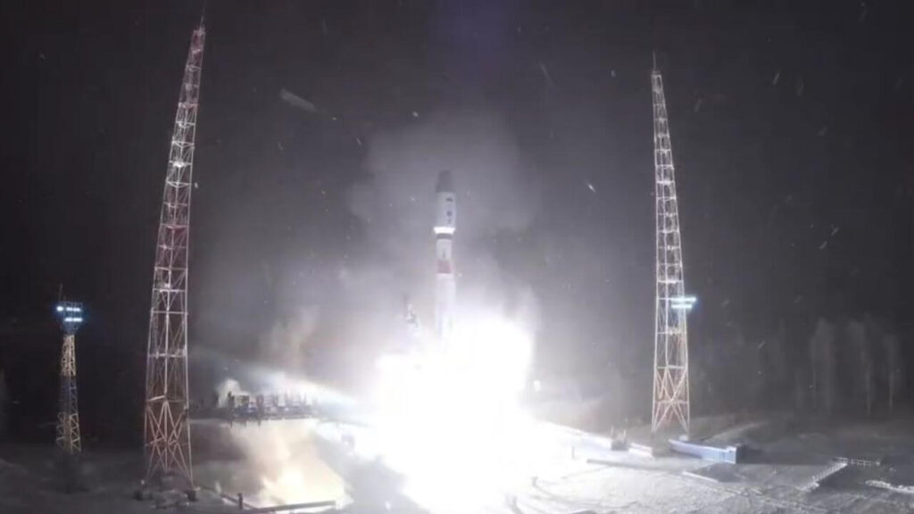 ロシアが「ソユーズ2.1a」ロケットを打ち上げ　詳細非公表の宇宙機を軌道投入