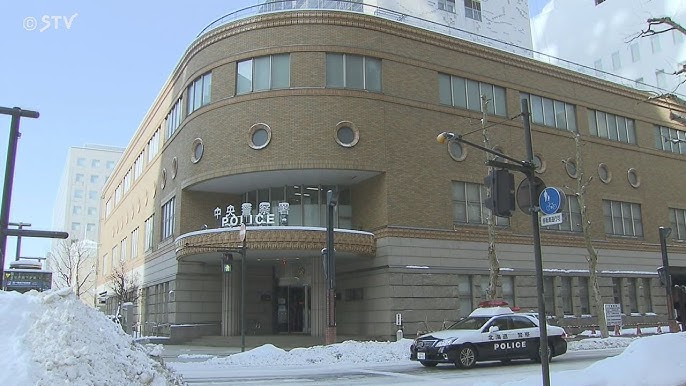 【北海道】就寝中の20代女性に性的暴行　男が窓ガラス割りアパートに侵入　面識なしか　警察が行方追う