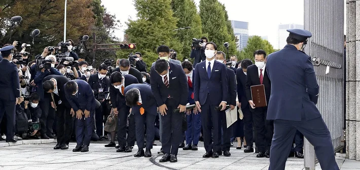 【悲報】国家公務員の冬のボーナス平均、779,500円