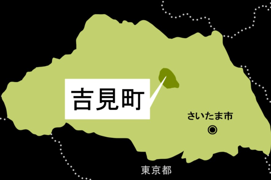 深夜…犬を遊ばせる小屋、燃え始める　妻の所有する土地で異変、なぜ火が…近くのキャンピングカーにいた夫やけど　小屋、キャンピングカーなど車3台が全焼　4匹いた犬、1匹が死んだ