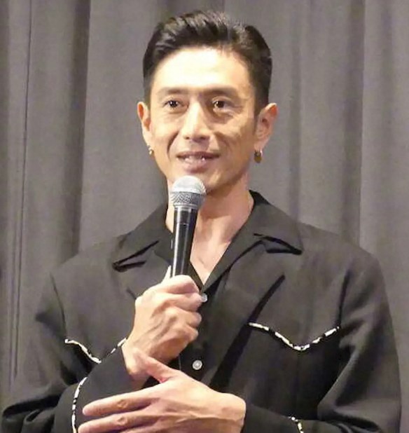 伊勢谷友介「大変ご無沙汰しております」保釈以来3年半ぶり公の場「ここでも罰せられ…」3年ぶり俳優復帰