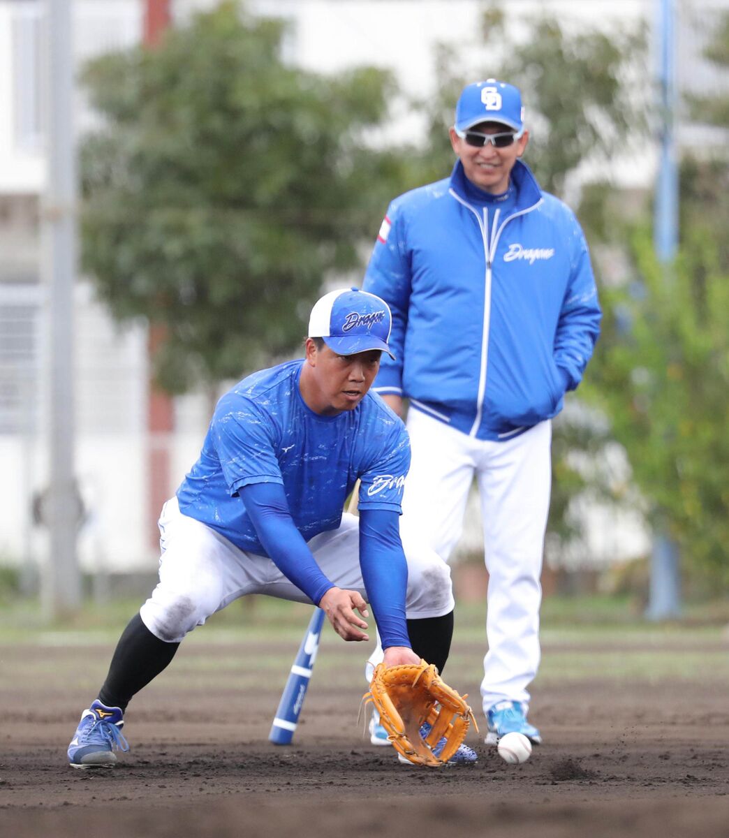 【野球】中日ドラゴンズ　立浪和義監督が報道陣にサプライズ　とんかつ弁当を差し入れ「現役時代によく食べに行ってた」