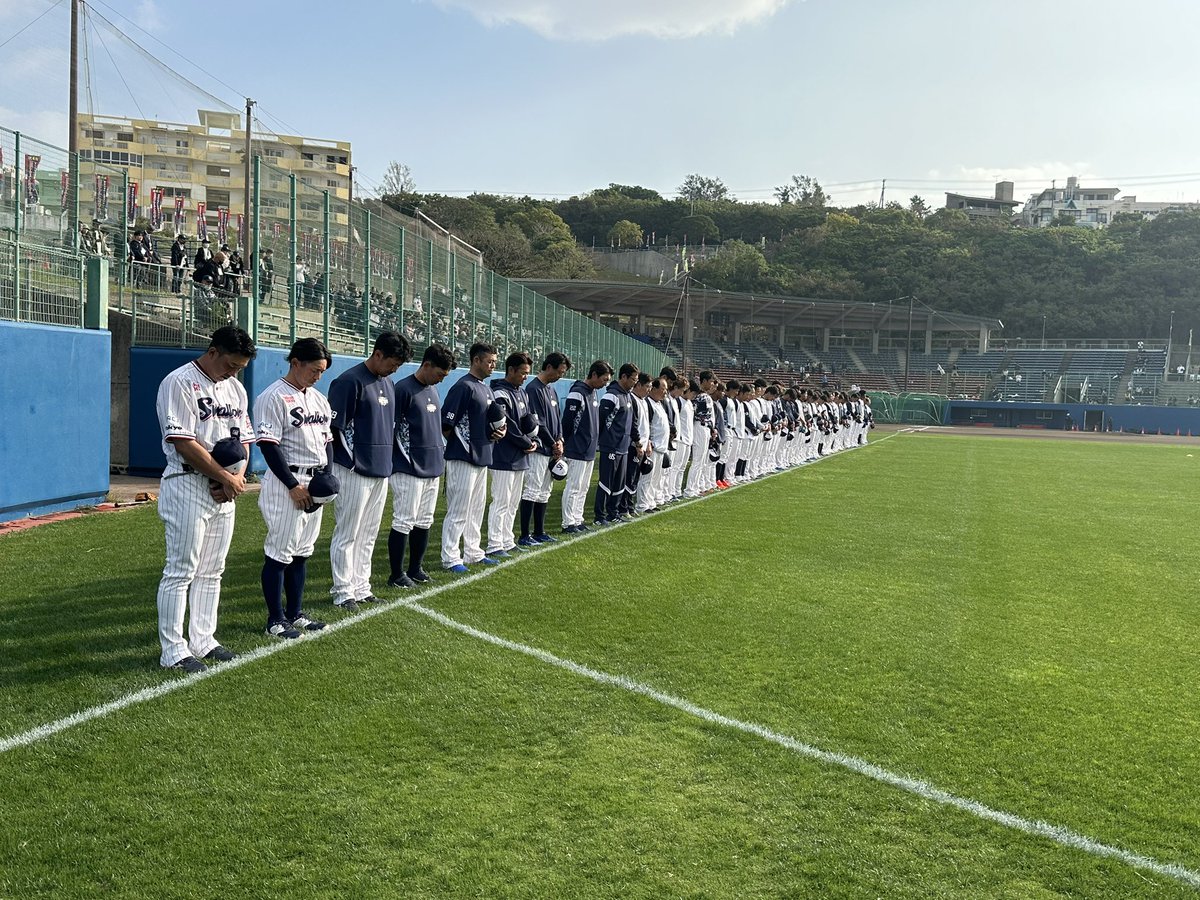 野村克也氏の命日にヤクルトナインで黙祷　教え子の高津監督、伊藤投手コーチ、古田敦也氏、嶋ヘッドコーチ