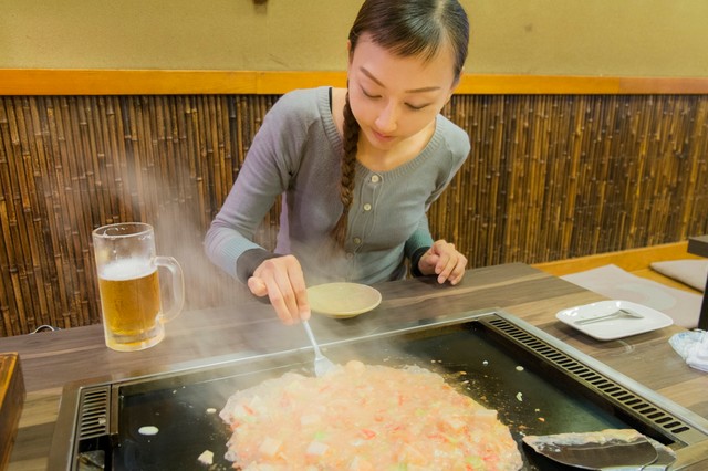 「東京に住んだらやりたいこと」　1位「グルメを堪能する」　2位「趣味に没頭する」　ワクワクしてきた