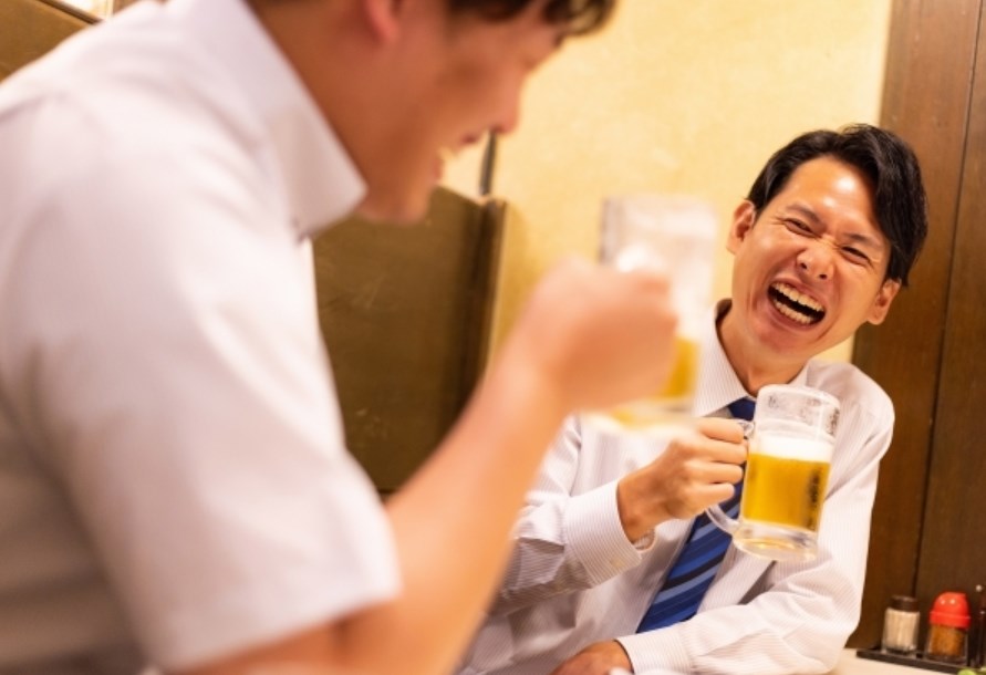 【飲みニケーション】「日本人はしつこく酒をすすめ合う」イエズス会宣教師もドン引きした「飲み会文化」の歴史