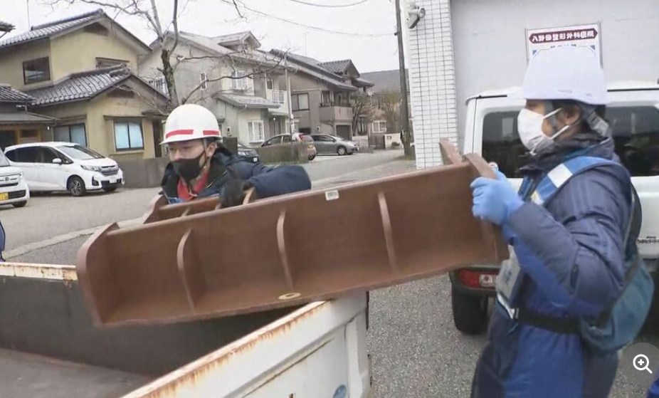 【能登半島地震】人出が足りず“住民自ら”ボランティア 石川・七尾市で災害廃棄物を回収