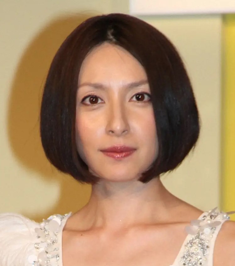 【芸能】奥菜恵　圧倒的「美しすぎる背中」に絶賛の声　「さすが！」「この世のものとは思えない」「見惚れた」