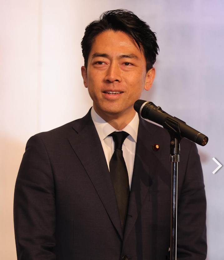 小泉進次郎氏、伊集院静さんが父小泉純一郎氏に「意味が分からない」と面と向かっていうことに驚く