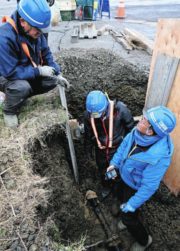 水道管復旧も蛇口から水出ない 能登半島地震 修理依頼殺到2カ月待ちも