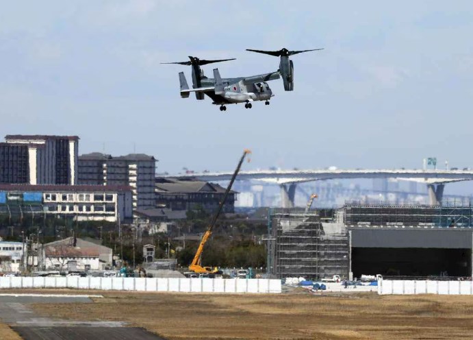 陸自オスプレイ飛行再開