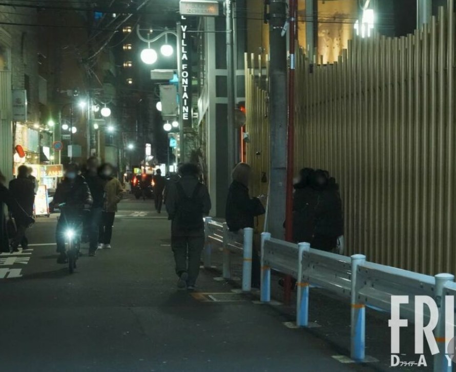 【歌舞伎町】「ネットでしかイキれないのに気持ち悪いんだよ」…大久保公園の「立ちんぼ嬢」が攻撃的になっている訳