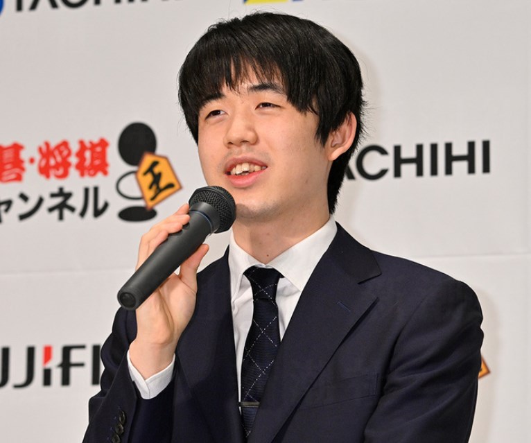 藤井聡太の歯列矯正にひふみんが「ちょっと心配」と語る理由