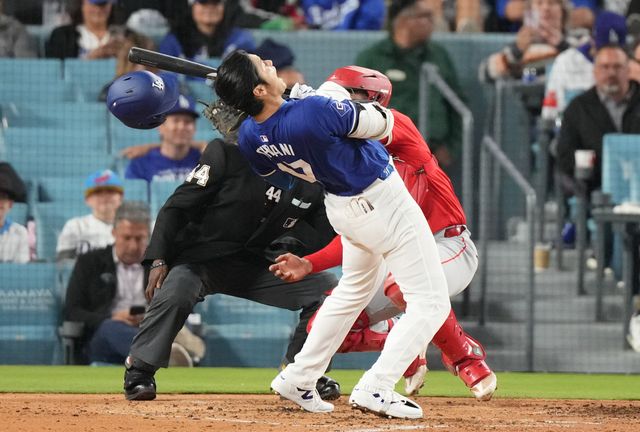 【MLB】大谷翔平　あわや頭部死球に“マトリックス”で避ける　球場からはブーイングも本人は笑顔