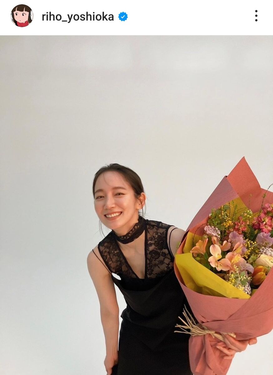 【芸能】吉岡里帆、フロントざっくり大胆！前かがみで美ボディー「アングルが」「ズルい」「お綺麗です」