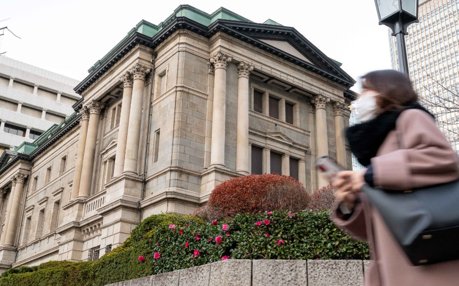 【金融】海外専門家「日銀は介入で巨額の利益を得た」