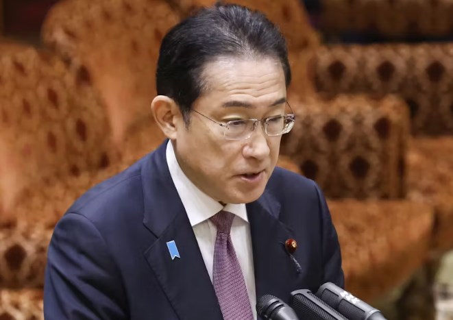 岸田「自民党議員であれば、500万円までの脱.税を許可する😤」日本人の93%が激怒