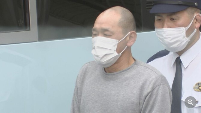 これで43歳ってマジかよ？　ストーカーと暴行容疑で逮捕