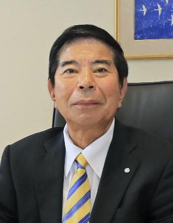 福島県石川町の町長、塩田金次郎を官製談合防止法違反容疑で逮捕