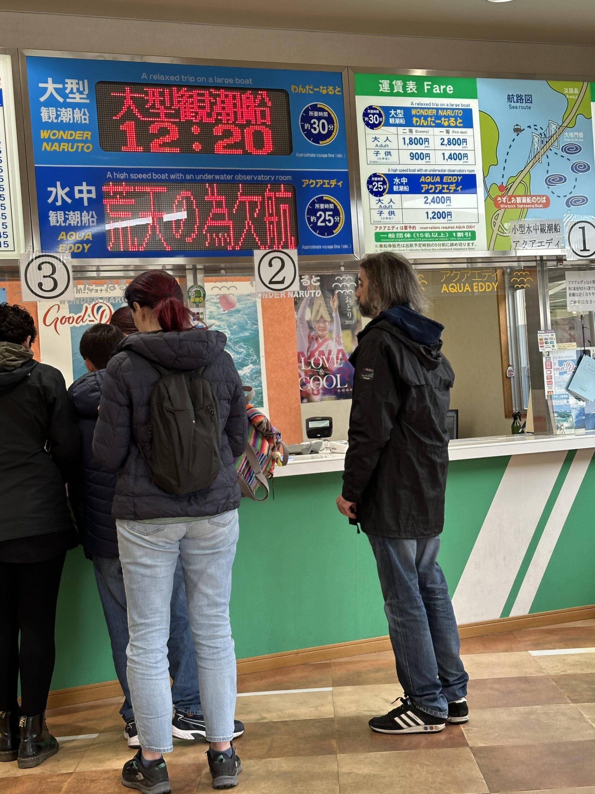 【京都】「もう我慢の限界」 春の京都“観光公害”で地元民うんざり、迷惑行為に「ここはテーマパークじゃない」の声 もはや規制手段しかないのか