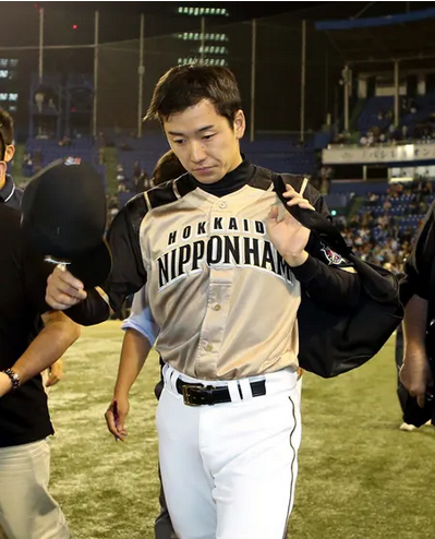 【悲報】斎藤佑樹さん、栗山監督と対談するも伸びない🥺