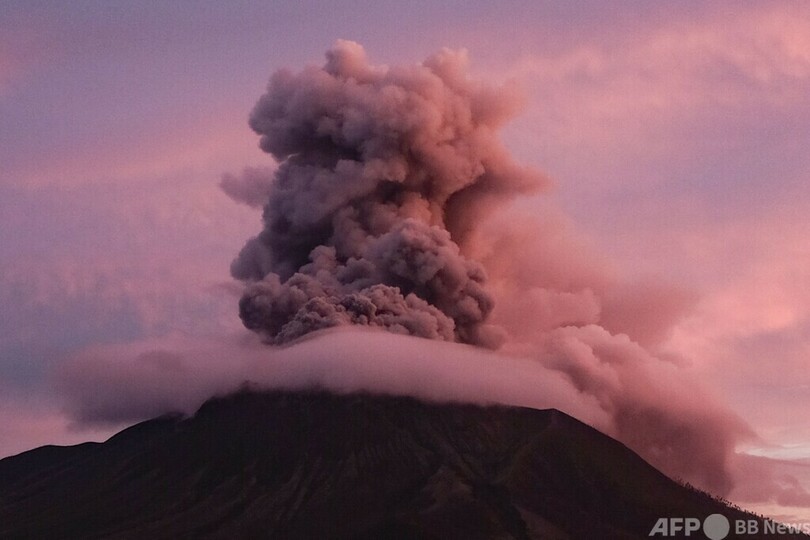 【AFP】 インドネシア火山、再び噴火